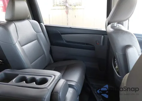 2013 Honda Odyssey Ex-L z USA, uszkodzony, nr VIN 5FNRL5H62DB070109